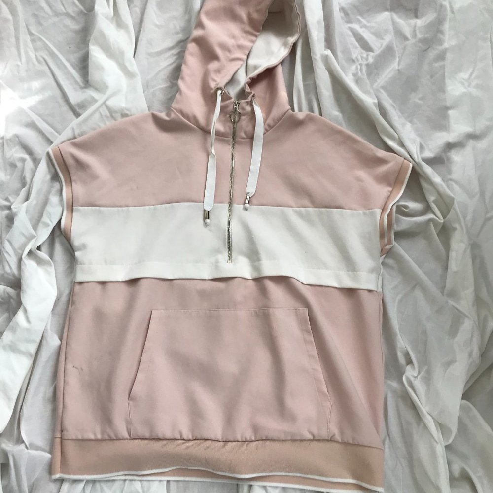 Zara  Sleeveless Hoodie Size Med